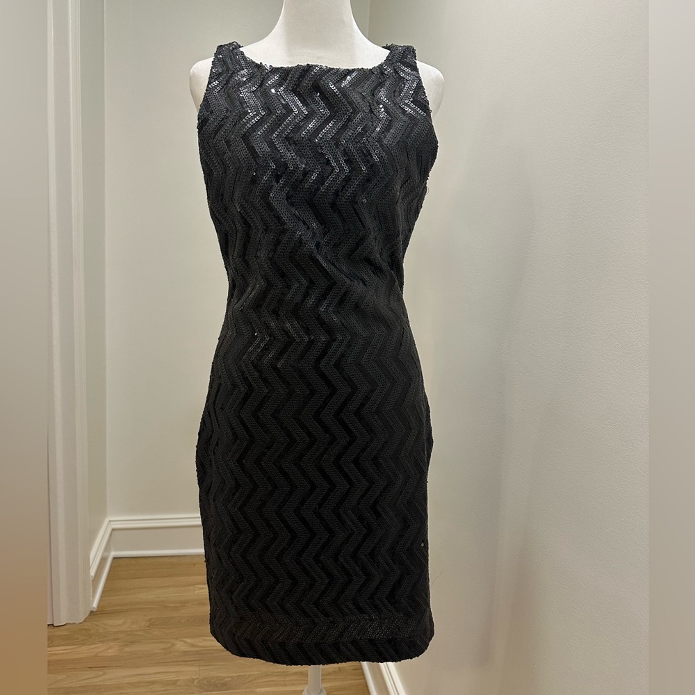 Alice + Olivia sequins mini dress size 8